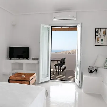 Tyche - Santorini Emporio
