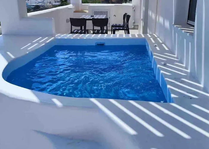 Tyche - Santorini Emporio * Emporio (Santorini)