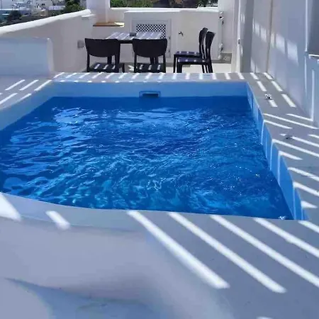 Tyche - Santorini Emporio * Emporio (Santorini)